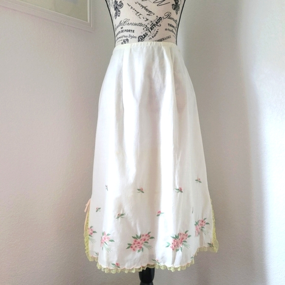 Vintage Other - Vintage 40s 50s Lady Leonora Underskirt Half Slip Cotton Poplin Embroidery Lace